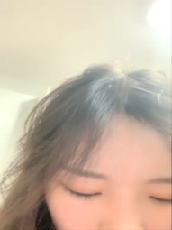 高颜值萌妹子十七雨季道具自慰,逼逼无毛非常粉嫩