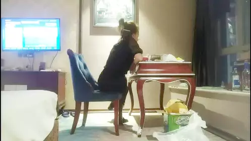 2022.7.2 ，【爱情故事】，网恋奔现，日日做新郎，精品良家少妇夜赴酒店，销魂一炮精彩万分